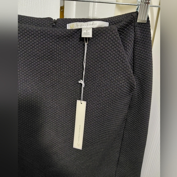 LC Lauren Conrad Black Textured Mini Skirt - Picture 3 of 4